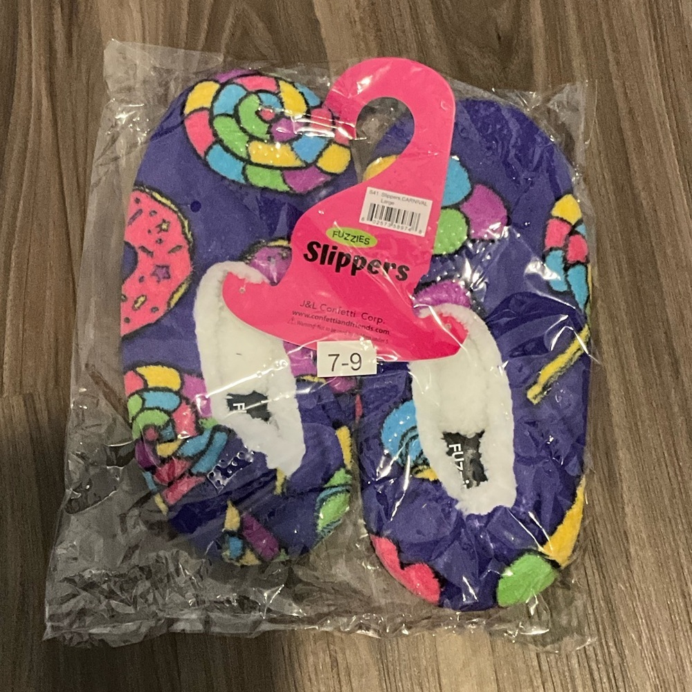 Fuzzies Colorful Fuzzy Slippers - lot of 5